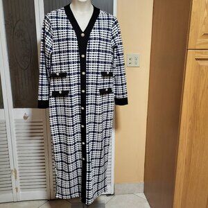 Shein Curve Ladies Houndstooth Black/White/Blue Long Dress